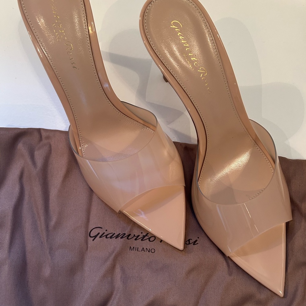 NEW Gianvito Rossi - Nude- Patent Leather- Glass PVC Elle Mules- 38